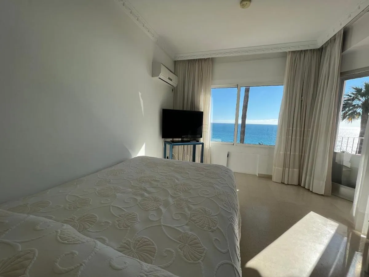 **  Hotel Paraíso Del Mar Nerja Spanje