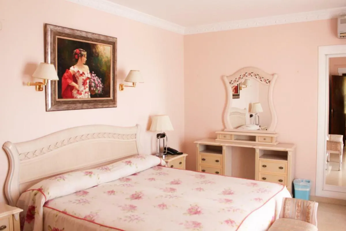 **  Hotel Paraíso Del Mar Nerja Spanje