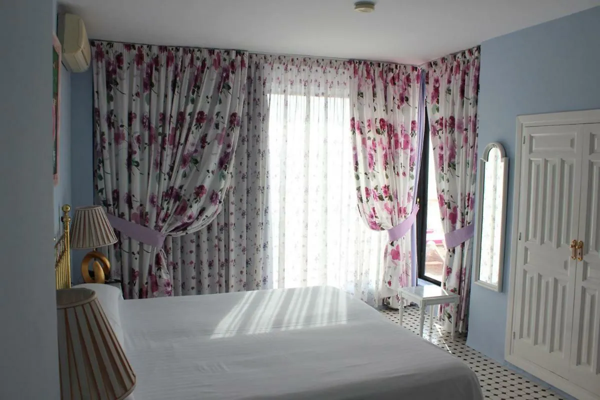 נרחה Hotel Paraiso Del Mar 2*,  ספרד