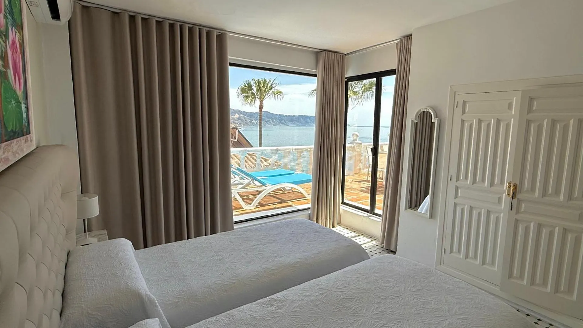 Hotel Paraiso Del Mar Nerja 2*,